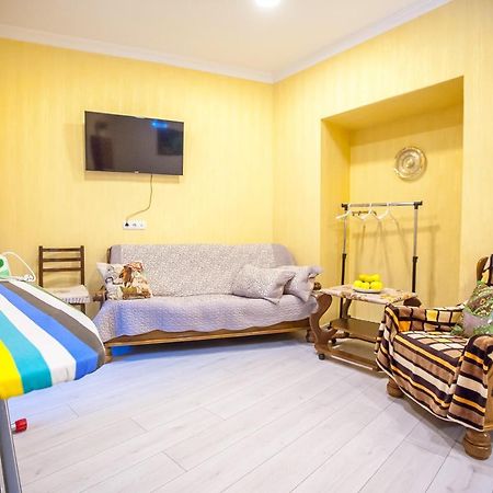 Guest House Happy Holidays Tbilisi Eksteriør bilde