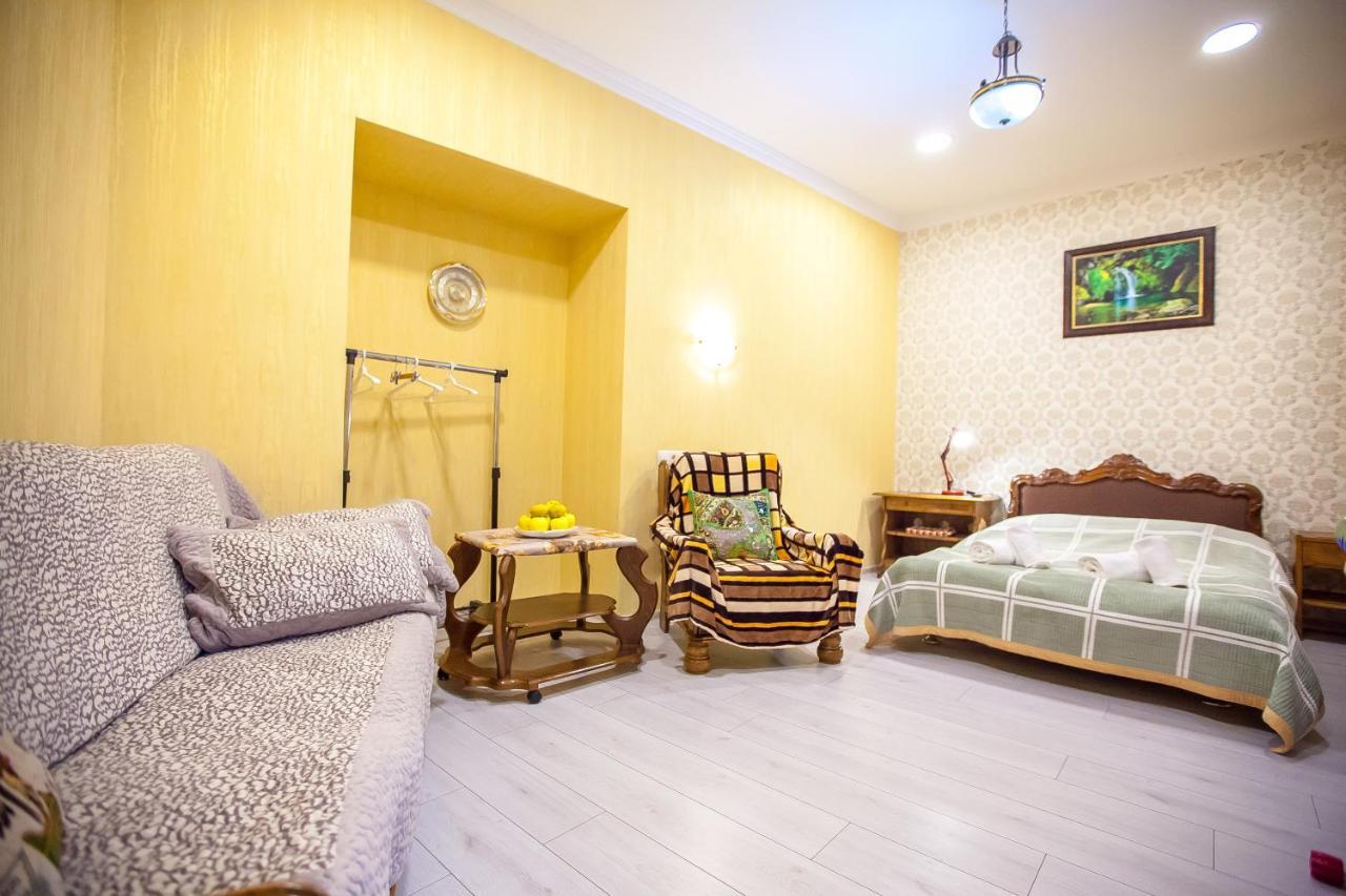 Guest House Happy Holidays Tbilisi Eksteriør bilde